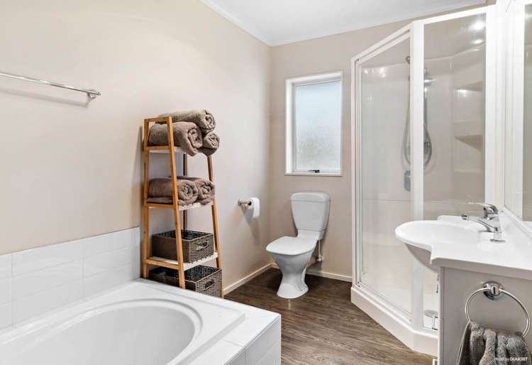 67 Lothian Brae Wattle Downs_12