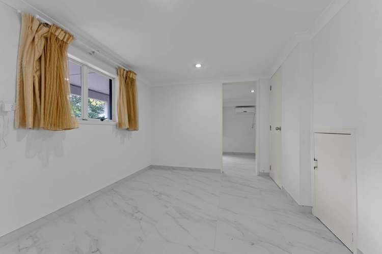 2/4 Fairlea Road Te Atatu South_13