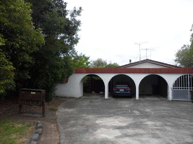 Accross From Sylvia Park - 2 BEDROOM UINT