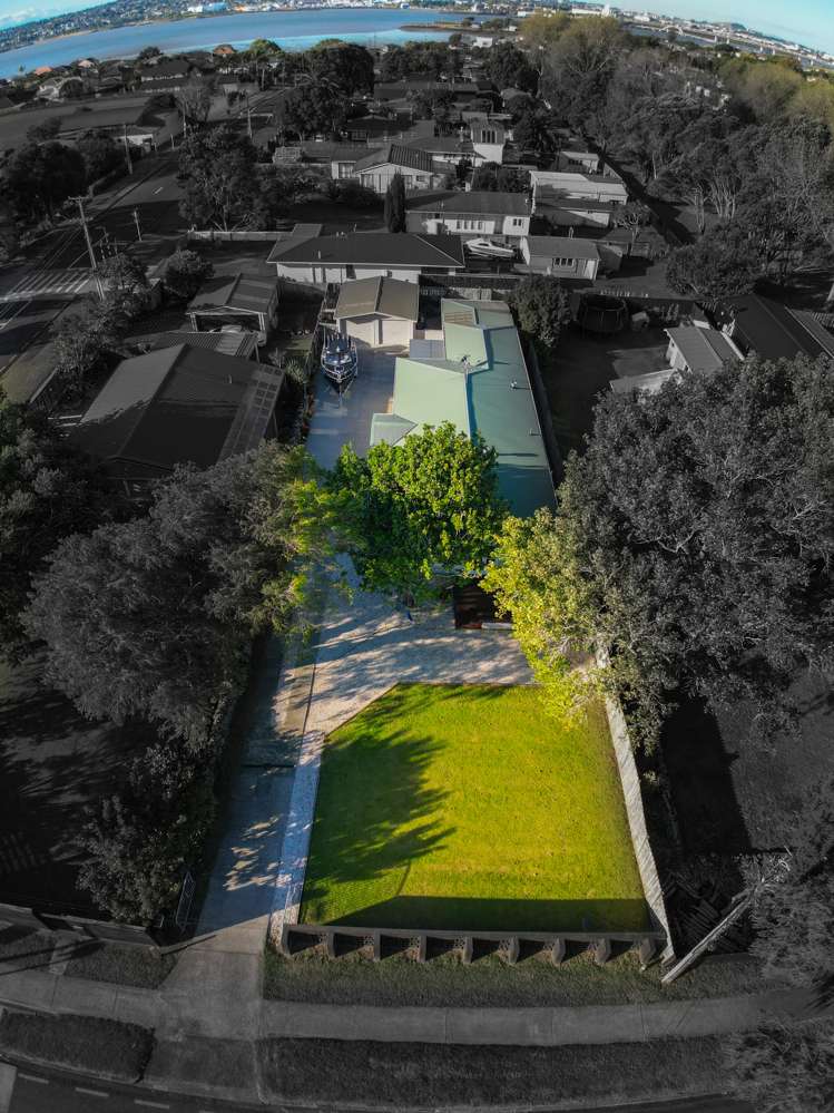 35 Muir Avenue Mangere Bridge_19