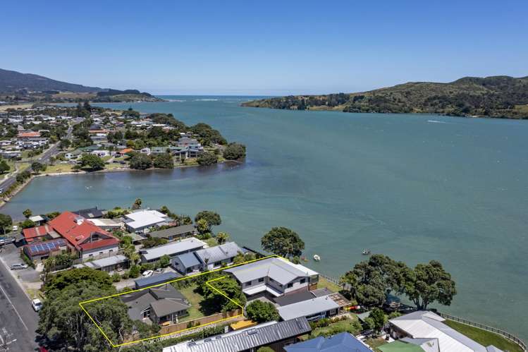 64 Wallis Street Raglan_7