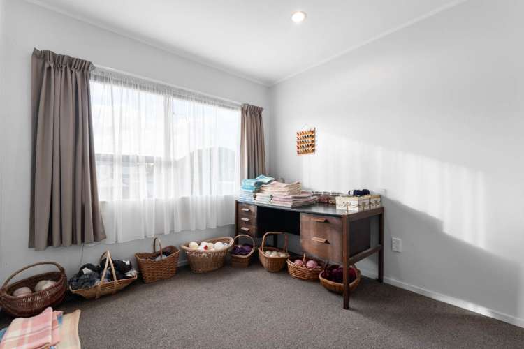 63 Kirby Street Glendene_25