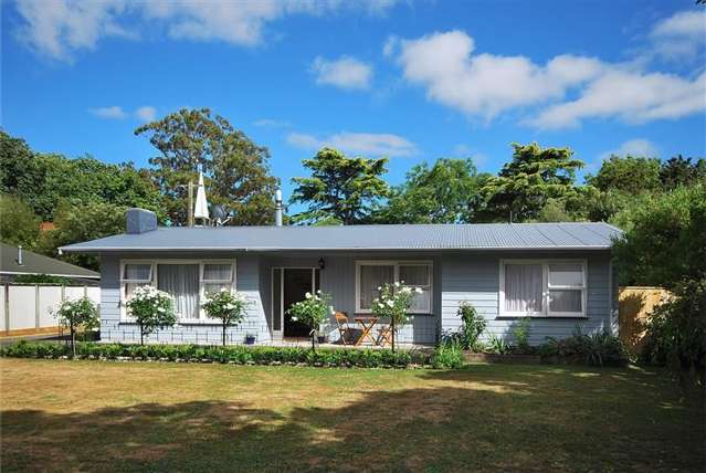 RARE OPPORTUNITY TO RENT FULLY FURNISHED PROPERTY IN LOVELY GREYTOWN - SHORT TERM RENTAL