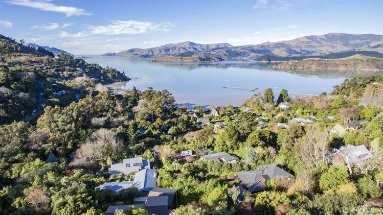 8 Main Road Governors Bay_18