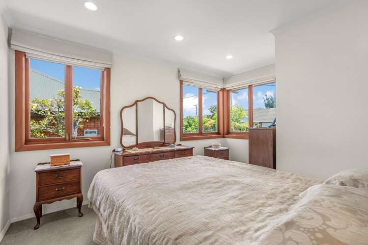 1A Colin Grove Hutt Central_6