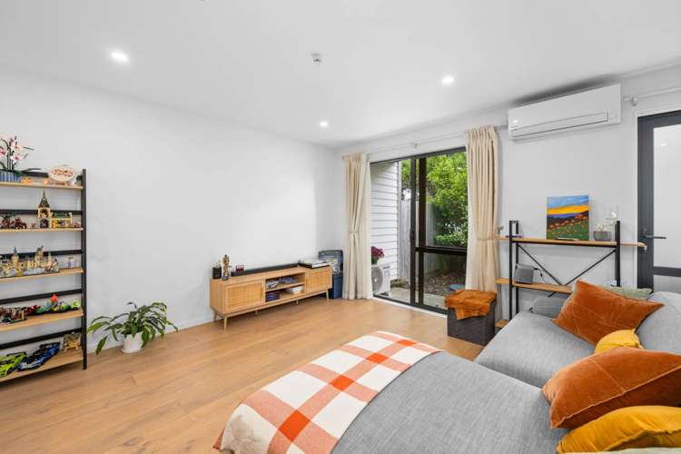 8 Peony Mews Oteha_7