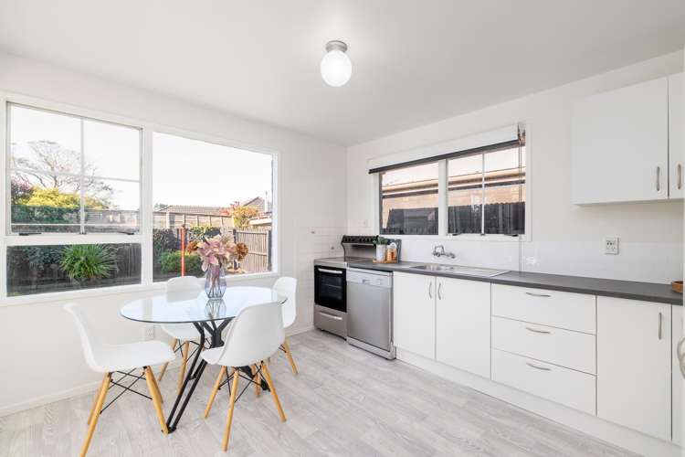 2/32 Lamorna Road Parklands_4