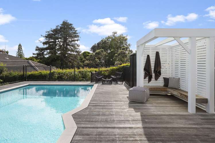 29 Parkside Street St Heliers_21