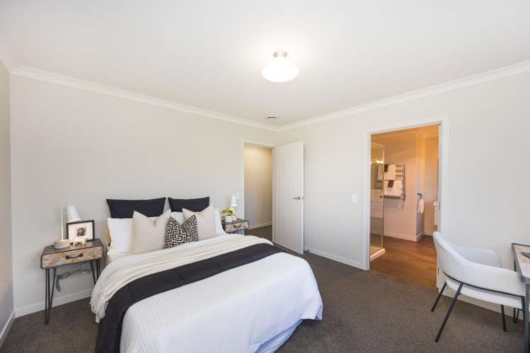 75 Reid Line West Feilding_16