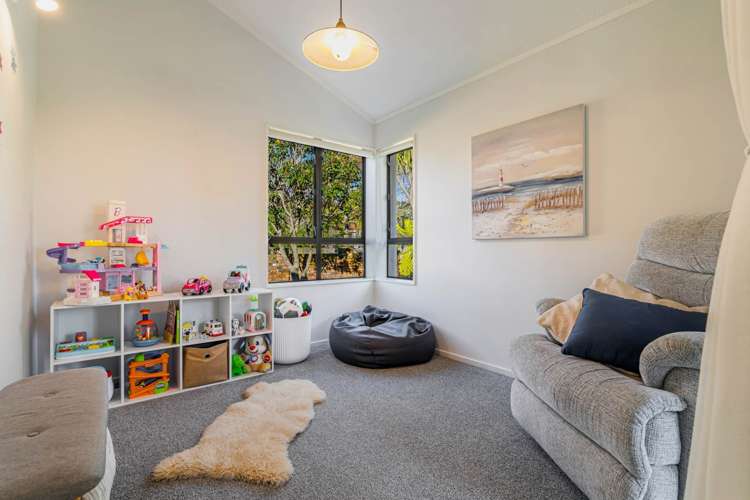 14 Maygrove Drive Orewa_10