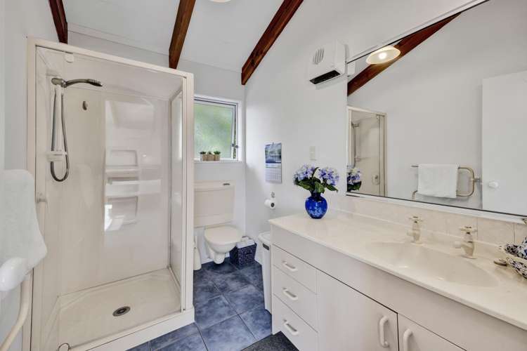 6 Mayfair Place Westown_17