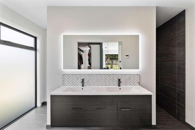 51 Pigeon Valley Road Wakefield_27