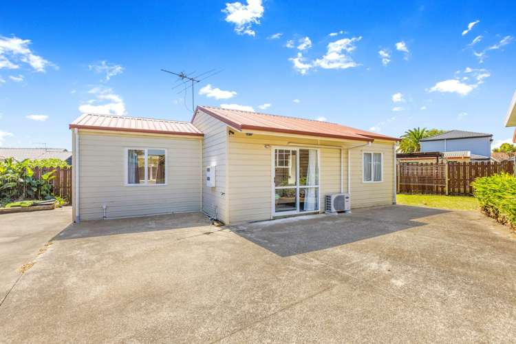 17 & 17A Heathridge Place Burswood_8