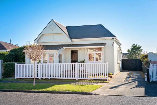 9 Kinross White Street Napier South_3