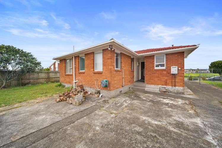 18 Courtenay Crescent Mangere East_4