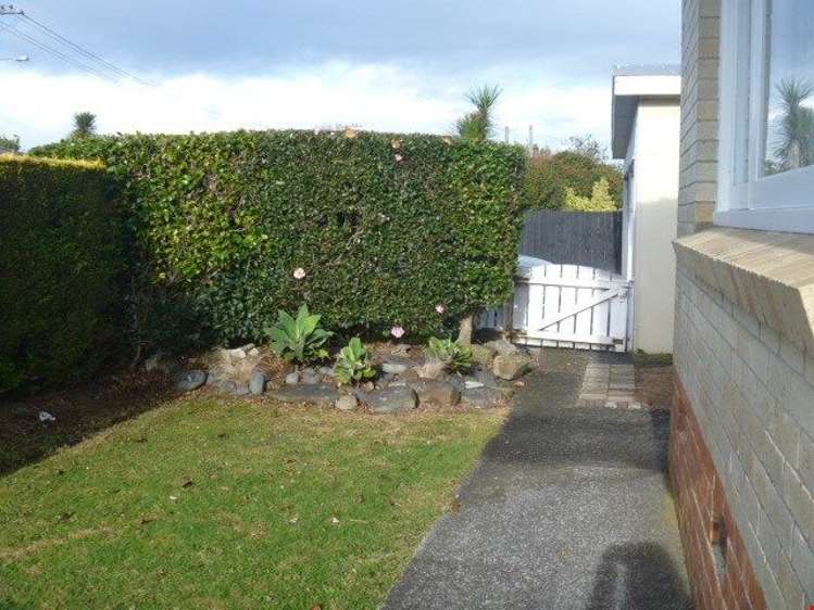 1/67 Clevedon Road Papakura_3