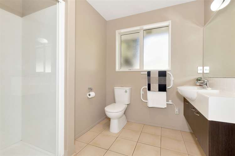 61 Clearbrook Street Shirley_12