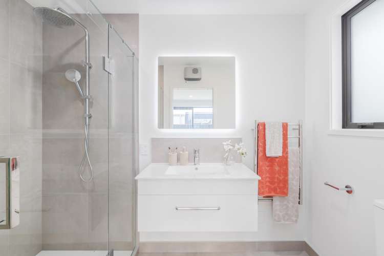 32 Derbridge Street Woodend_10