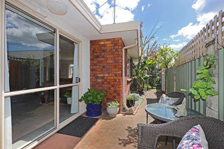 59 Whiting Crescent Greenmeadows_21