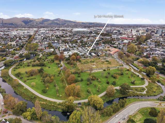 Avon Loop Living With Rare Garaging!