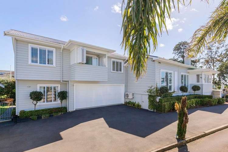 60 Marine Parade Mellons Bay_1