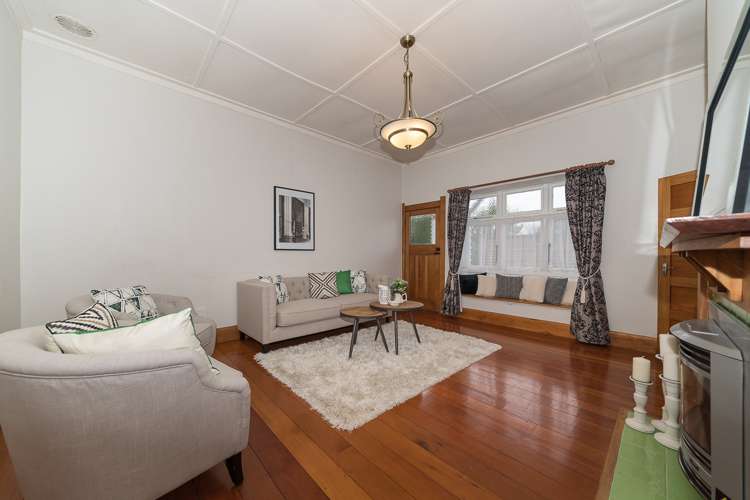 102 Warwick Street Feilding_4