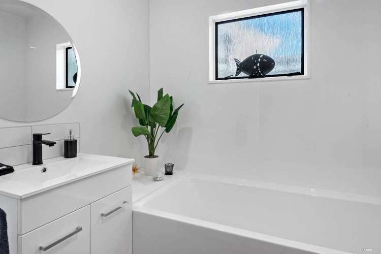 1 Orewa Heights Crescent Orewa_15