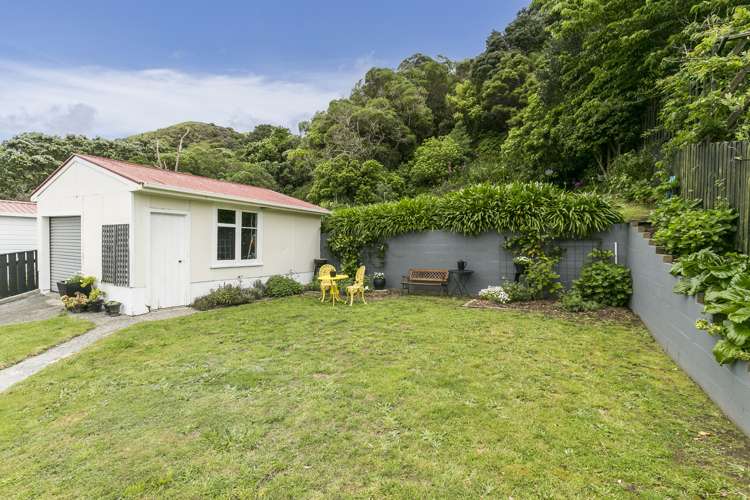 12 Raroa Place Pukerua Bay_16