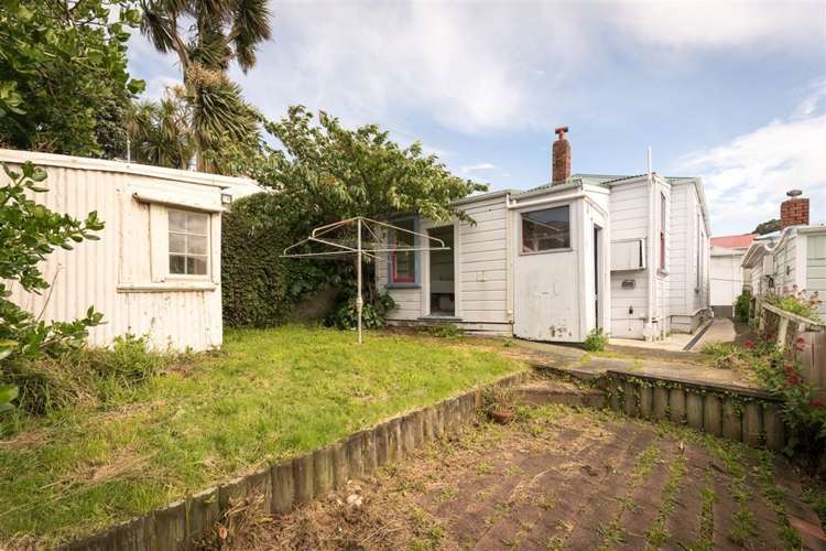 13 Chilka Street Berhampore_15