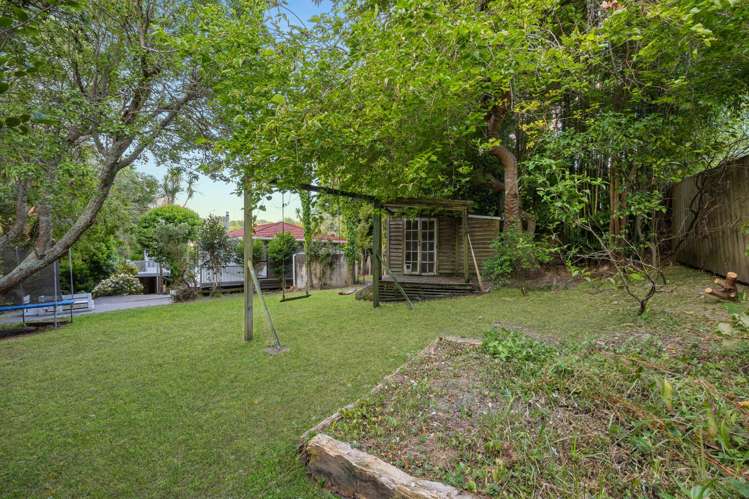 66 Gledstane Road Stanmore Bay_5