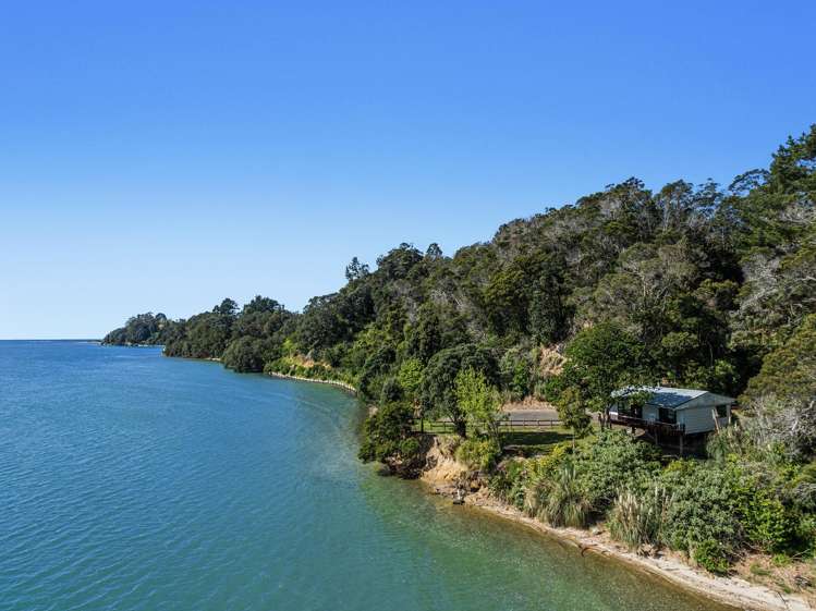325 Ruatuna Road_4