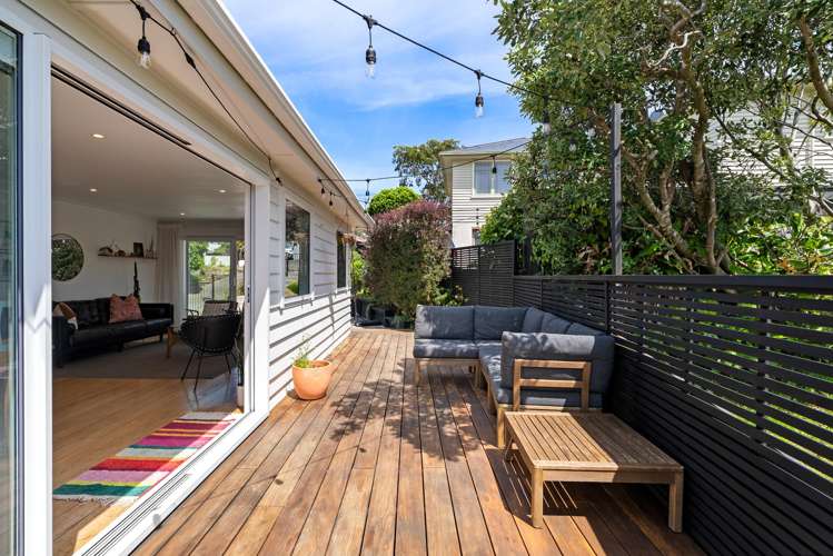 19 Kererū Bend Tawa_6