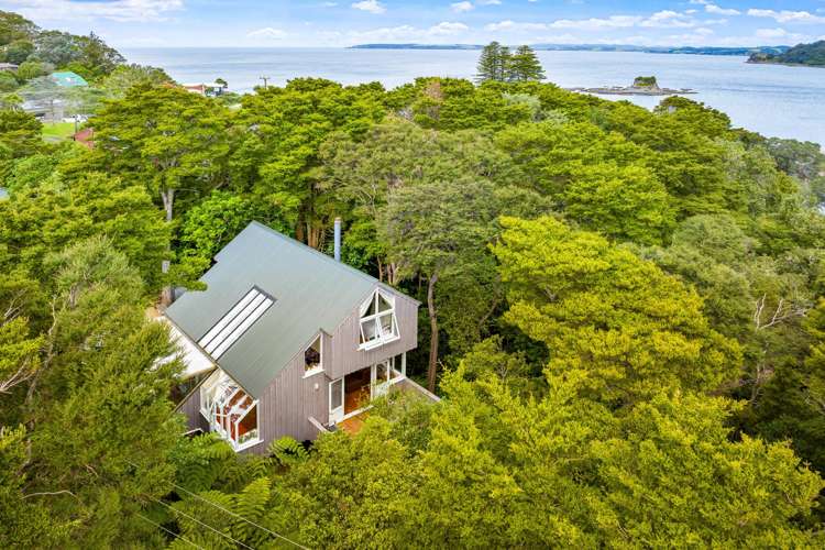 38 Grand View Road Leigh_24