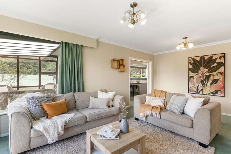 13 Woodman Drive Tawa_2