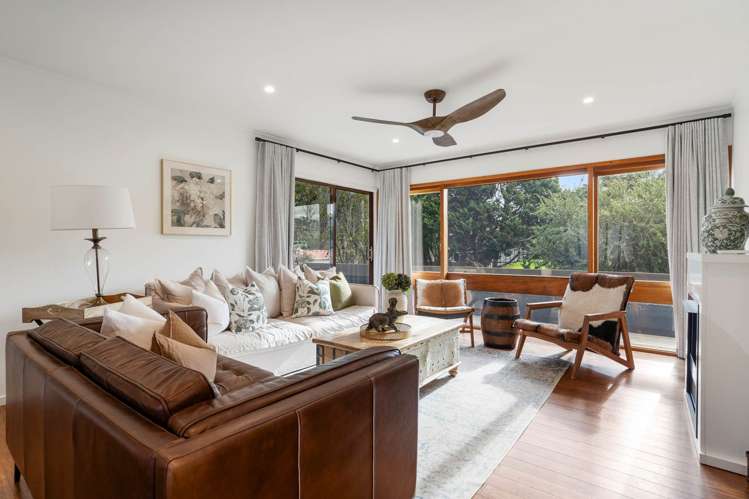 8 Riviera Place Hauraki_10