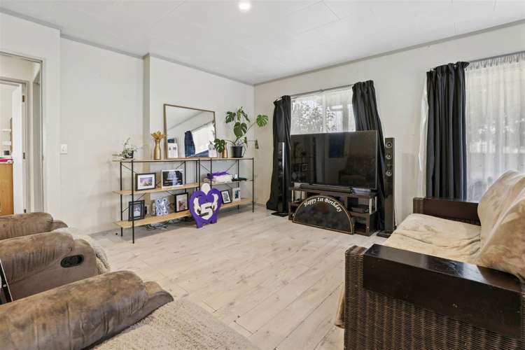 1/141 Spa Road Taupo_2