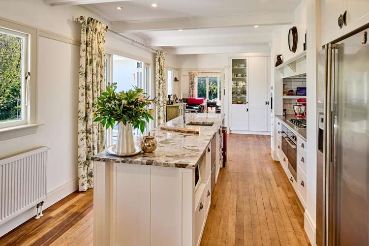 68 Cheviot Road, Lowry Bay_5