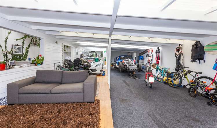 217 Ocean Road Whangamata_12