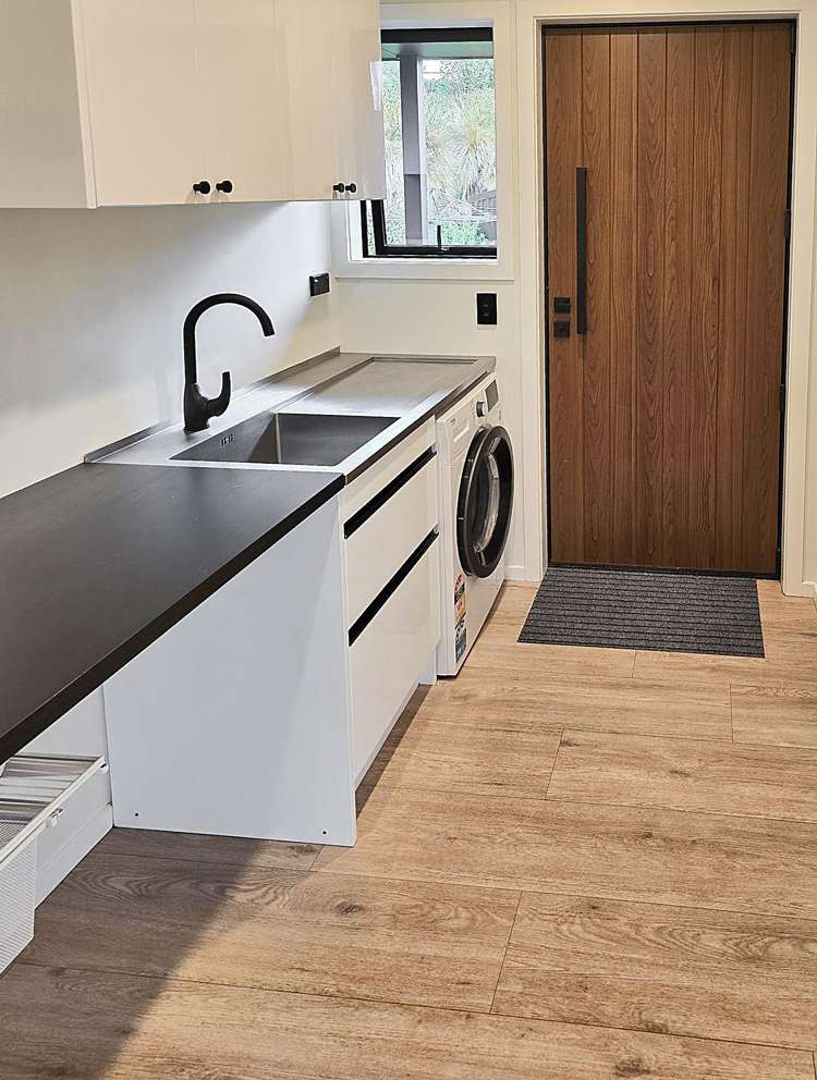 6 Bridge Road Maheno_11