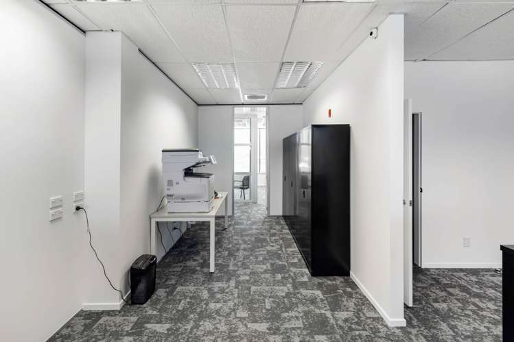 Unit 5/1A William Pickering Drive Rosedale_10