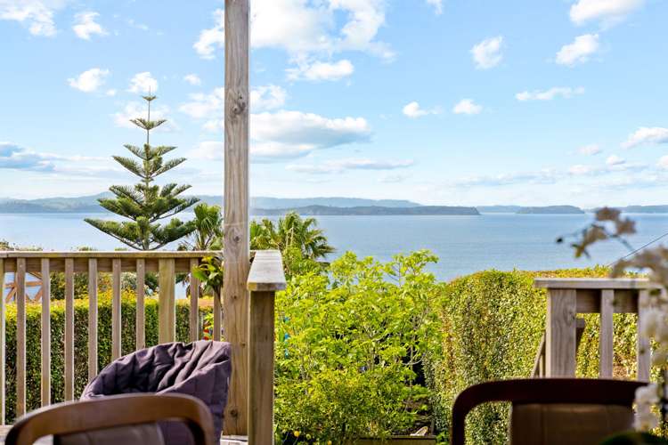 1410 Whangaparaoa Road Army Bay_18