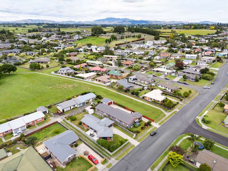 230 Chatsfield  Drive Te Awamutu_24
