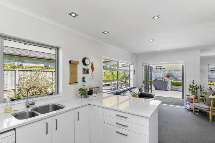 11 Yarnbrook Grove Churton Park_8