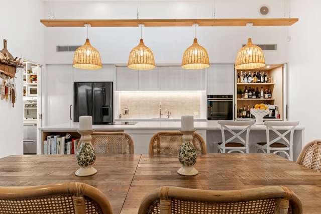 Fully renovated single-level stunner