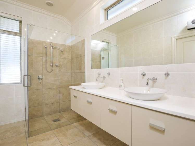 17 Hillplough Heights Richmond_19