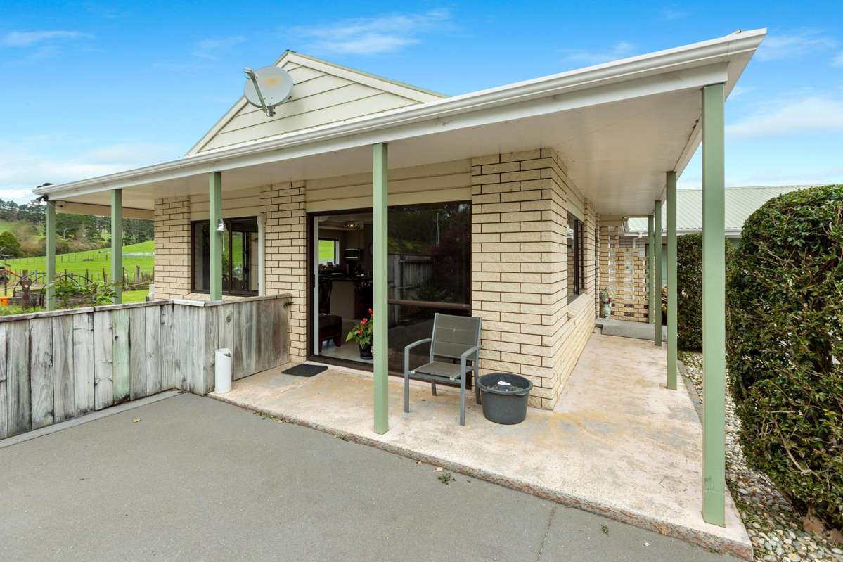 32 Davis Road_1