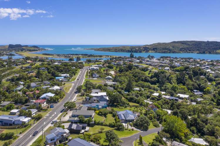 26 Main Road Raglan_24