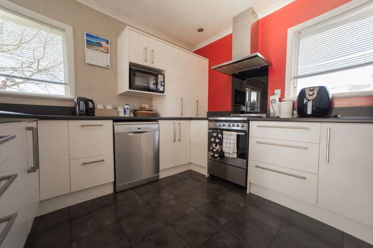 64 Bateup Road Richmond_5