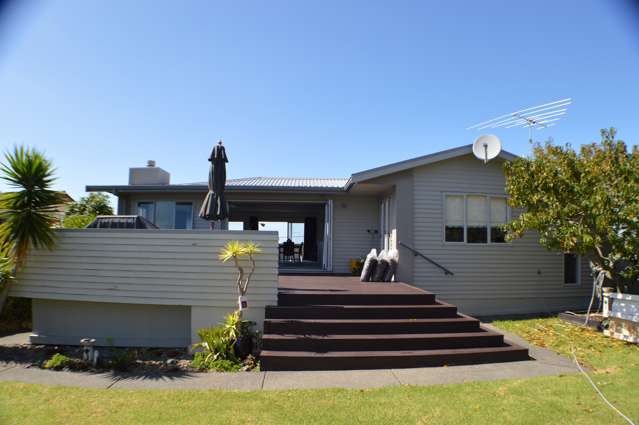 1066 Whangaparaoa Road Tindalls Beach_1