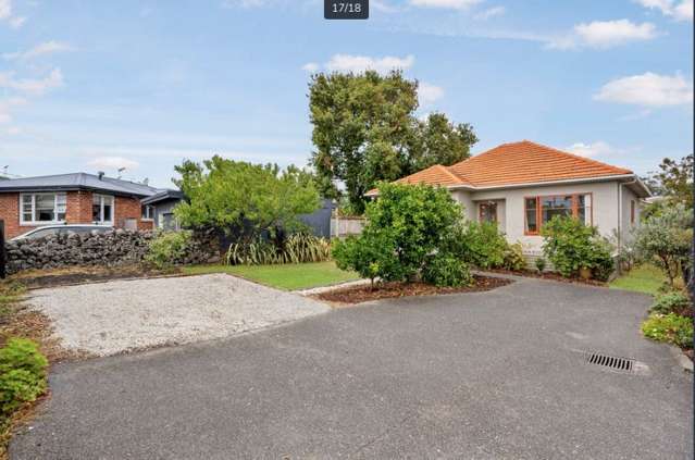 13 Woodward Road Mount Albert_1